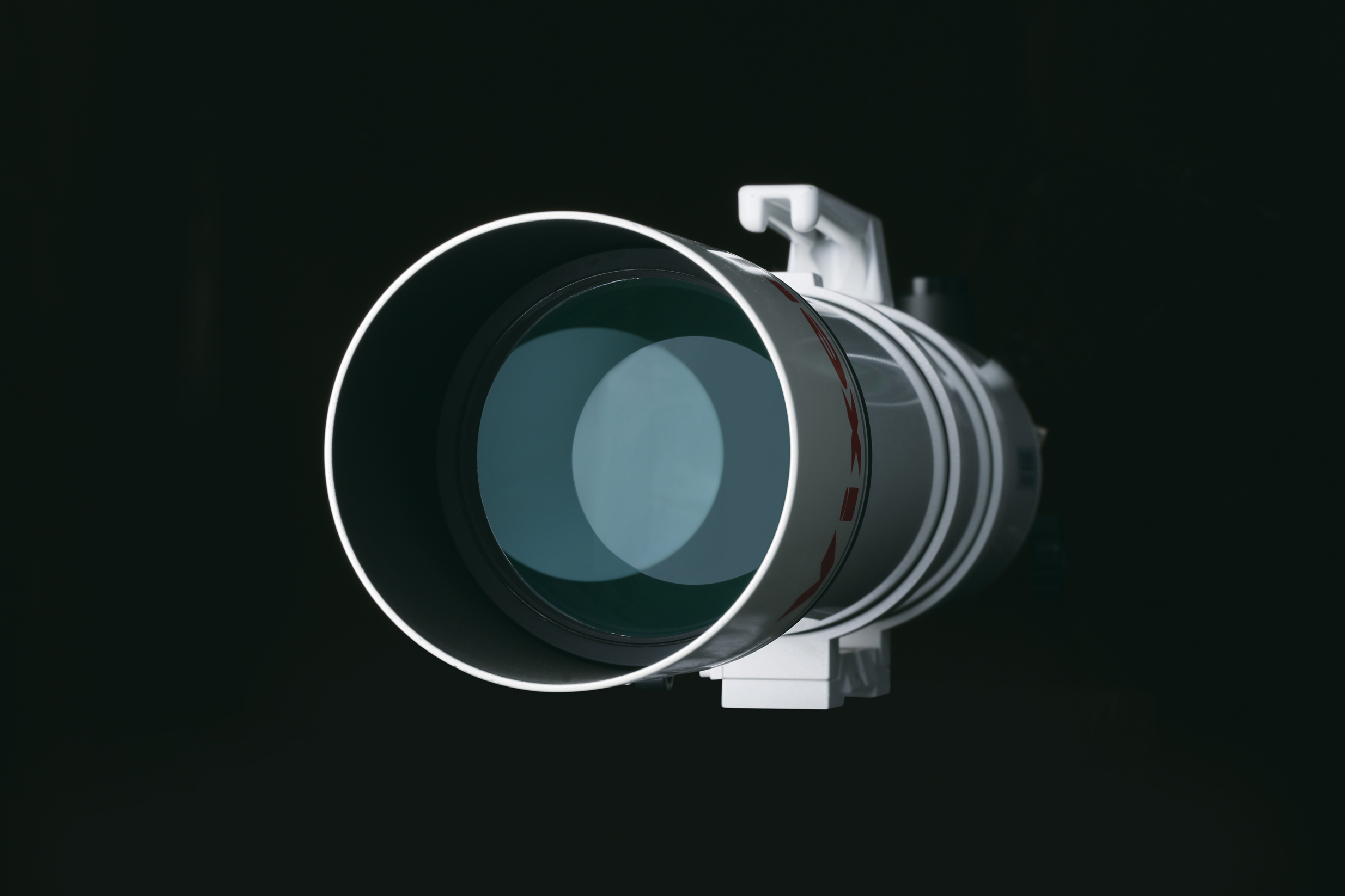 Convierte tu objetivo Nikon en un telescopio o en un microscopio